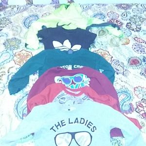 4 sweatshirts 1 tee one doodie